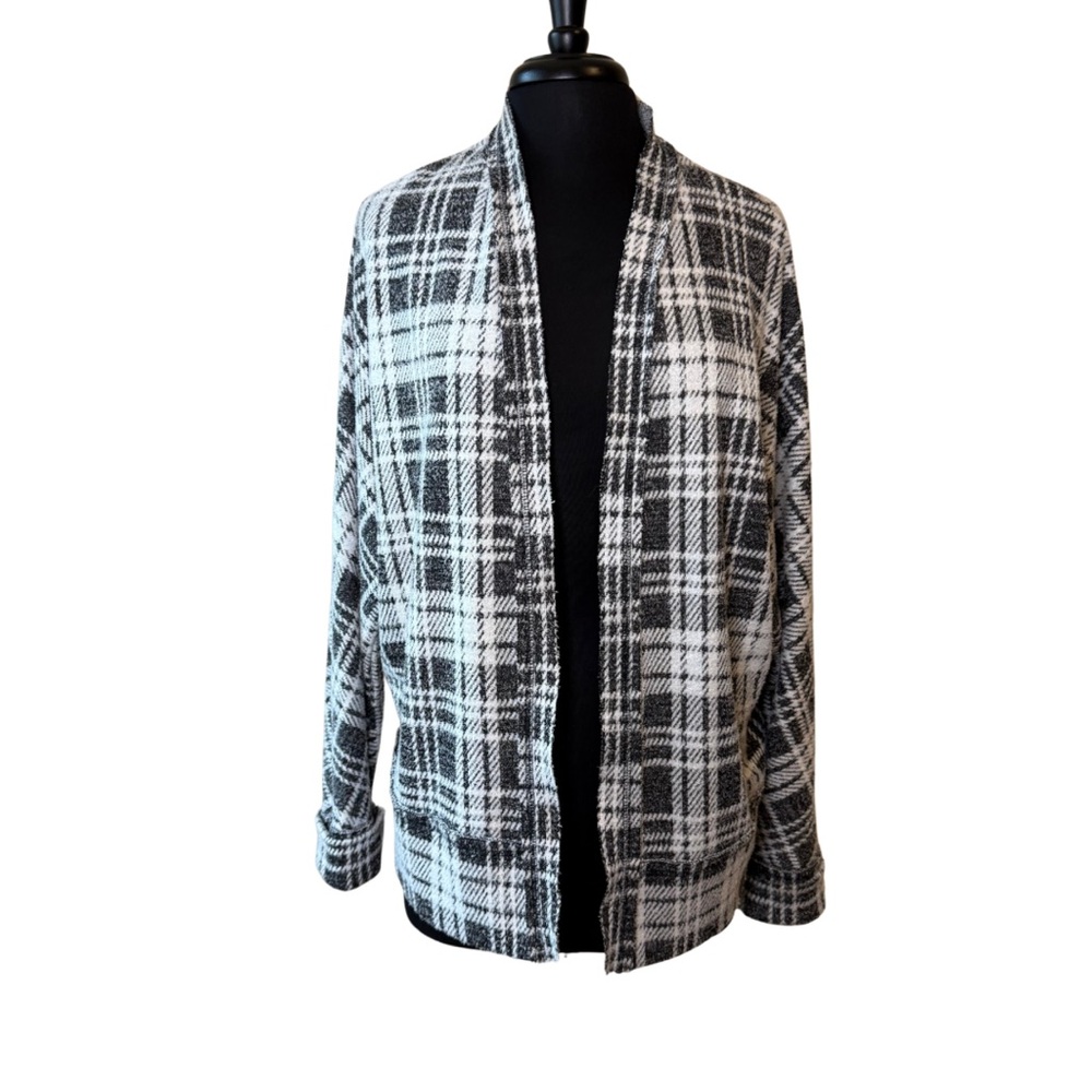 PEYTON JENSEN Plaid Open Cardigan Size Large Gray White Pockets EVEREVE